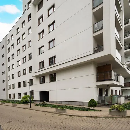 Klobucka Urban Jungle Studio Apartment Warsaw