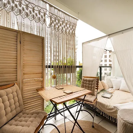Апартаменты Klobucka Urban Jungle Studio