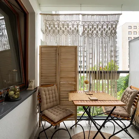 Klobucka Urban Jungle Studio Apartment Warsaw